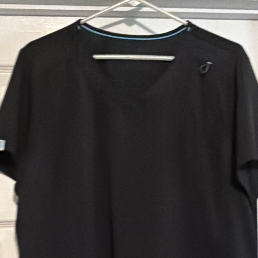 Scrubstar Women's Scrub Top Size 2XL, Black Solid V-Neck Short Sleeve - Picture 8 of 13